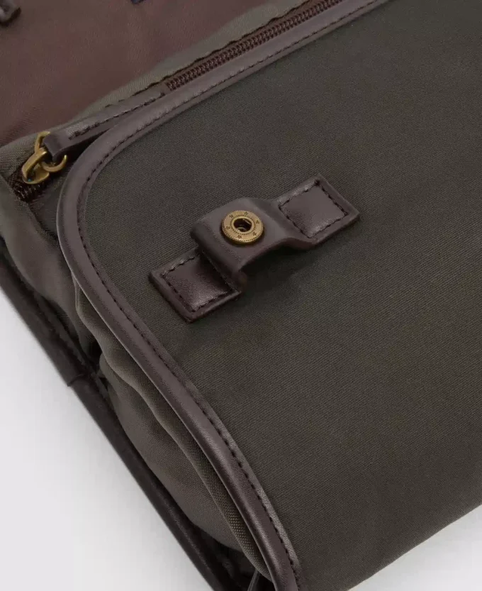 Waxed Hanging Washbag